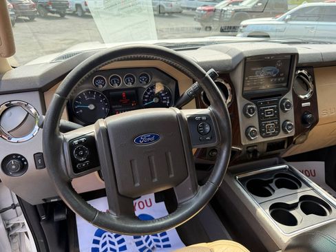 Used 2015 Ford F250 Lariat w/ Chrome Package image 55
