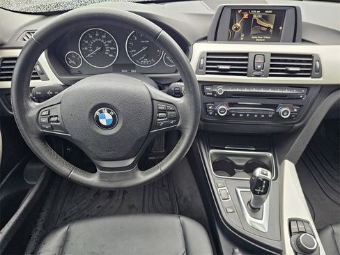Used 2015 BMW 320i 320i image 18