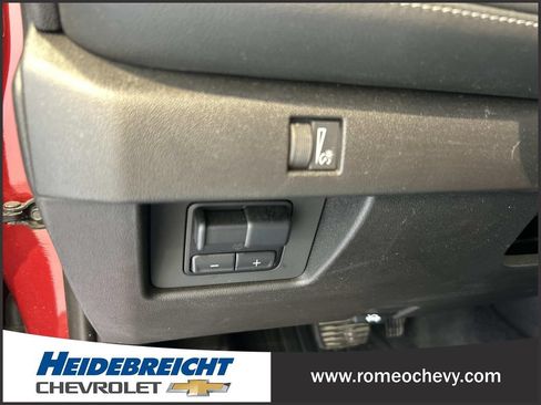 Used 2023 Chevrolet Colorado LT w/ LT Convenience Package AWD/4WD image 29