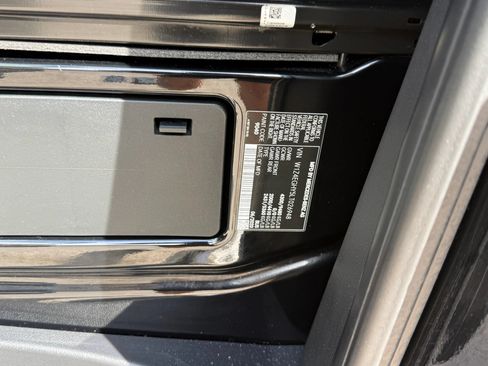 Used 2020 Mercedes-Benz Sprinter 2500 image 27