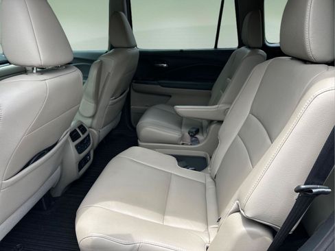 Used 2021 Honda Pilot Touring image 20