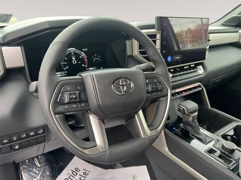 Used 2026 Toyota Tundra Limited image 12