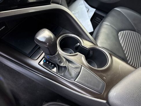 Used 2021 Toyota Camry SE image 26