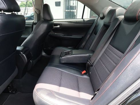 Used 2015 Toyota Camry SE FWD image 7