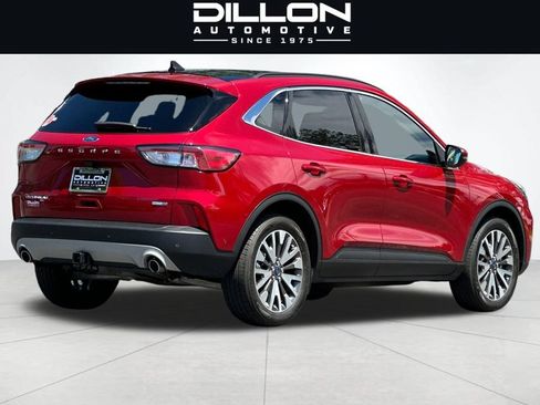 Used 2020 Ford Escape Titanium AWD/4WD image 4
