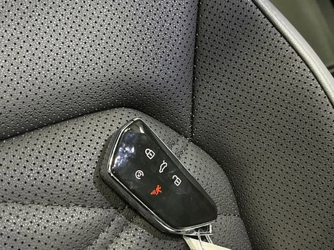 Used 2024 Volkswagen Atlas Peak Edition SEL image 27