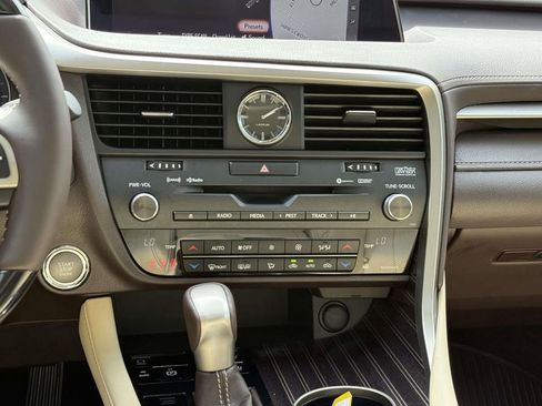 Used 2017 Lexus RX 350 AWD w/ Luxury Package image 18