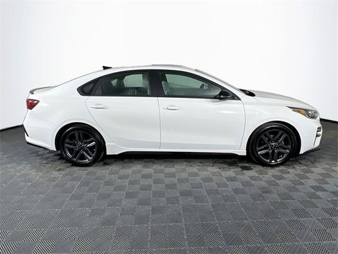 Used 2021 Kia Forte GT-Line w/ GT-Line Premium Package image 7