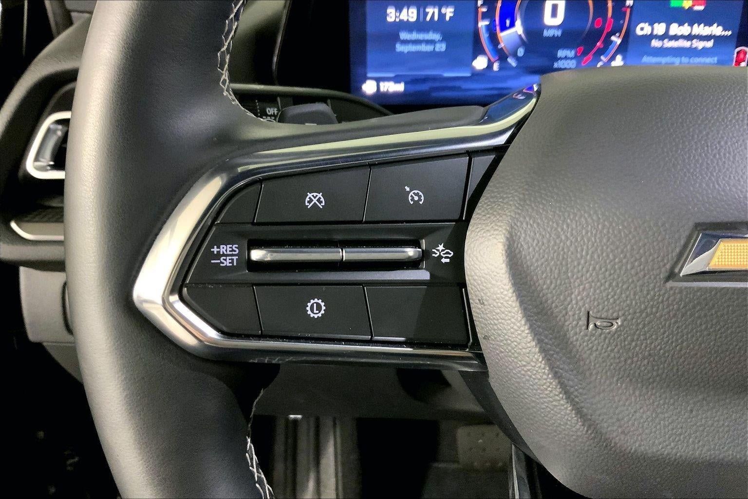 Used 2026 Chevrolet Traverse LT w/ Driver Confidence Package FWD image 18