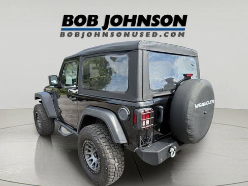 Used 2022 Jeep Wrangler Sport AWD/4WD image 5