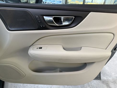Used 2023 Volvo S60 B5 Ultimate w/ Climate Package image 36