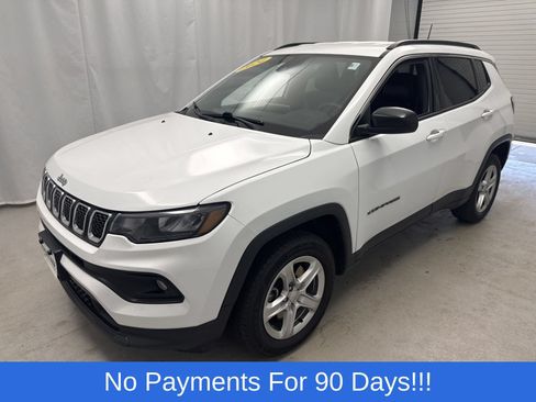 Used 2024 Jeep Compass Latitude AWD/4WD image 6