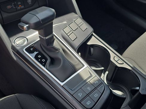 New 2026 Kia Sportage LX FWD image 25