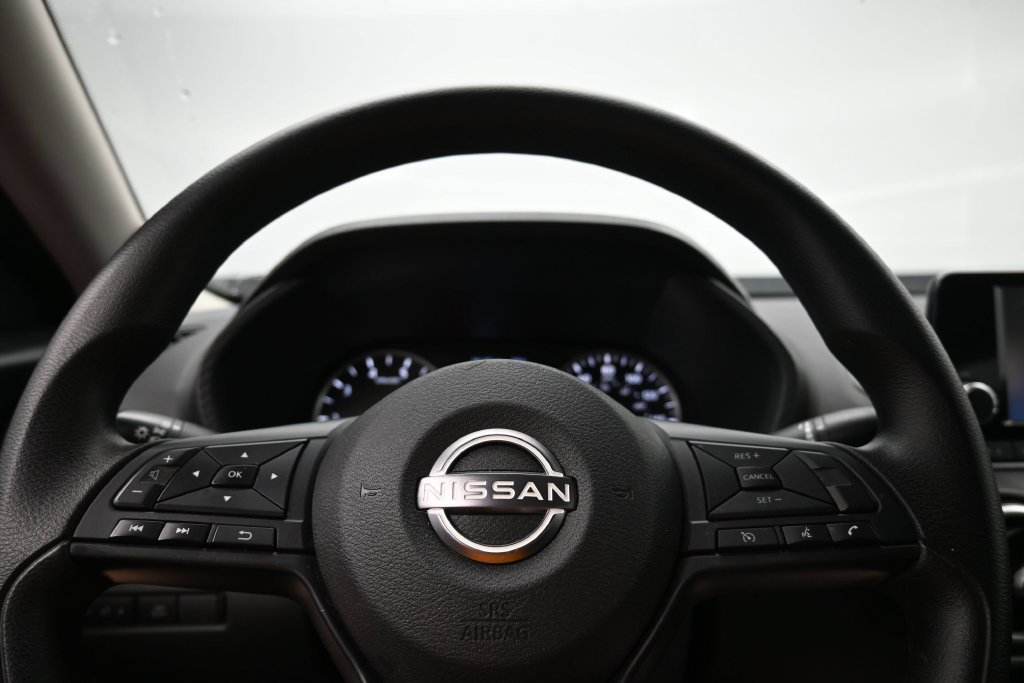 Used 2025 Nissan Sentra S FWD image 12