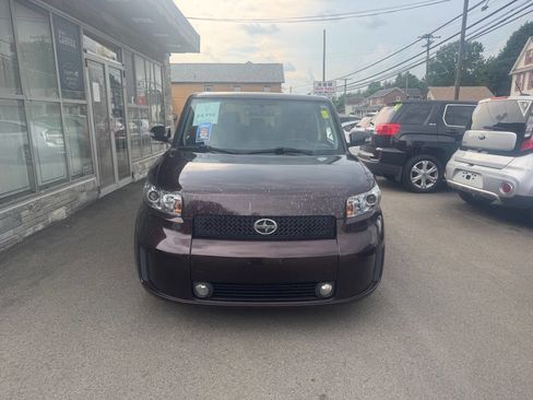 Used 2009 Scion xB image 3