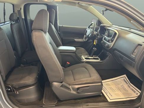 Used 2018 Chevrolet Colorado LT w/ LT Convenience Package AWD/4WD image 15