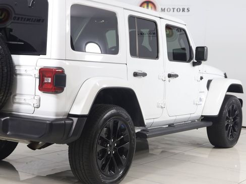 Used 2023 Jeep Wrangler Unlimited Sahara w/ Cold Weather Group AWD/4WD image 45