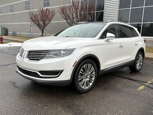 Used 2018 Lincoln MKX Reserve w/ Lincoln MKX Climate Package image 17