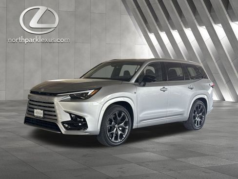 Certified 2026 Lexus TX 500h AWD w/ Technology Package image 3