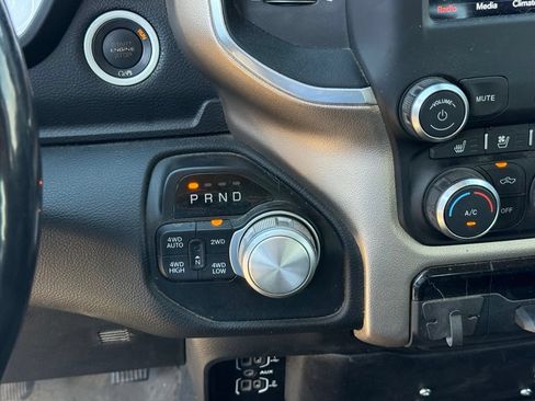 Used 2019 RAM 1500 Laramie AWD/4WD image 22
