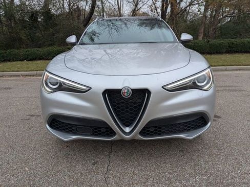 Used 2021 Alfa Romeo Stelvio Ti w/ Premium Package image 9