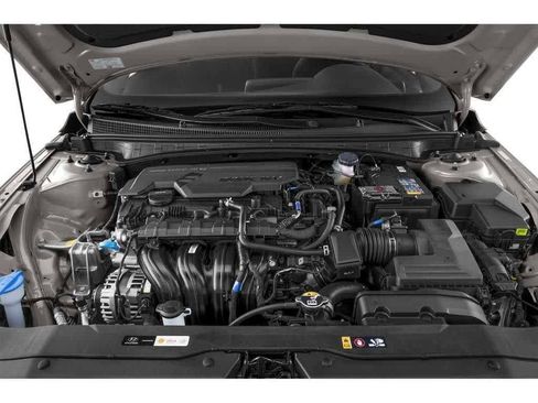 Certified 2025 Hyundai Elantra Sport FWD image 35