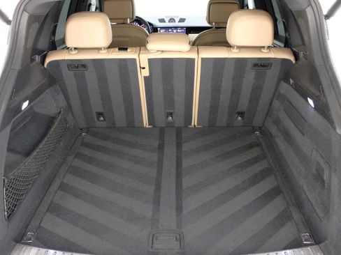 Used 2019 Porsche Cayenne image 78