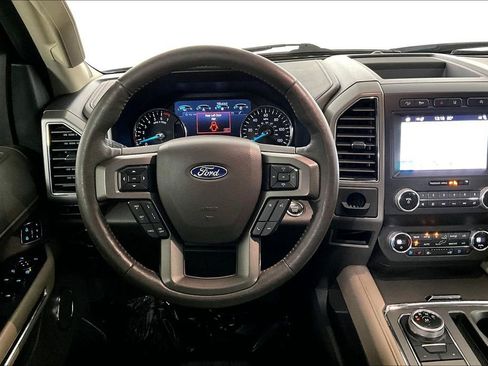 Used 2019 Ford Expedition XLT w/ Equipment Group 202A image 5