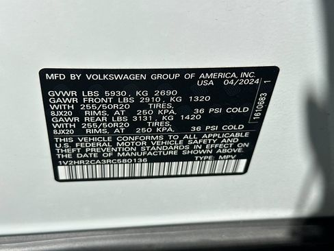 Used 2024 Volkswagen Atlas SE AWD/4WD image 39