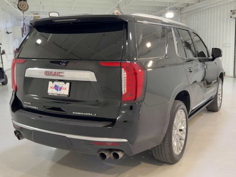 Used 2024 GMC Yukon Denali w/ Max Trailering Package image 9