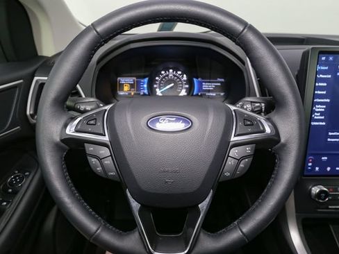 Used 2024 Ford Edge SEL w/ Convenience Package AWD/4WD image 29