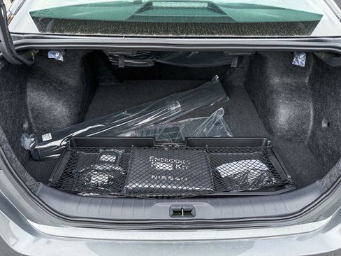 New 2025 Nissan Altima 2.5 SR w/ SR Premium Package image 29