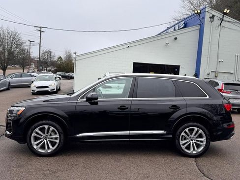 Used 2025 Audi Q7 3.0T Premium Plus AWD/4WD image 3