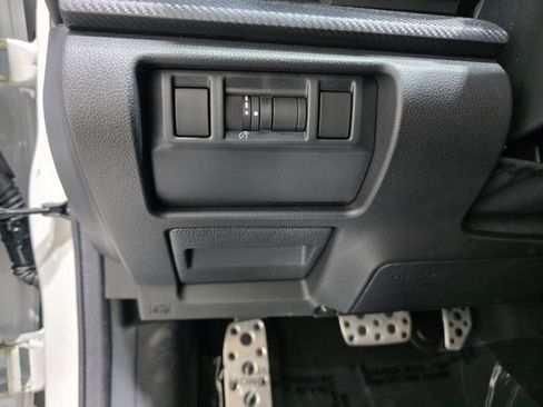 Certified 2025 Subaru Crosstrek 2.5i Sport AWD/4WD image 18