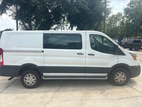 Used 2024 Ford Transit 250 Low Roof w/ Exterior Upgrade Package RWD image 8