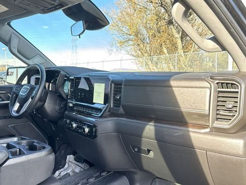 Certified 2024 GMC Sierra 1500 Elevation image 25