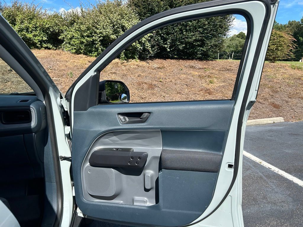 Used 2023 Ford Maverick XL FWD image 55