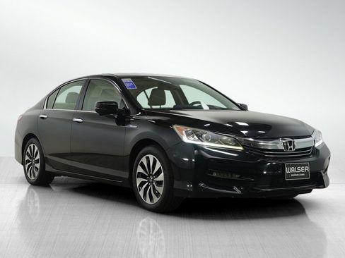 Used 2017 Honda Accord EX-L image 7