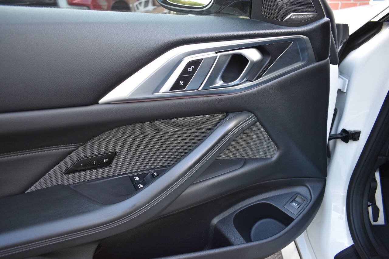 Used 2024 BMW M4 Competition RWD image 18