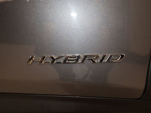 Used 2016 Lexus RX 450h AWD w/ Luxury Package image 35