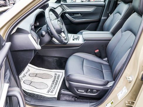 Used 2025 MAZDA CX-70 Plug-In Hybrid w/ Premium Pkg image 24