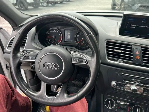 Used 2017 Audi Q3 2.0T Premium Plus w/ Premium Plus Package FWD image 14