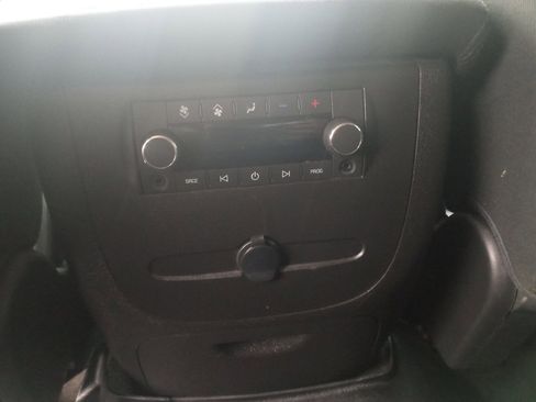 Used 2013 GMC Yukon SLE w/ Convenience Package image 8