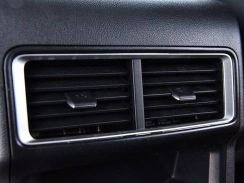 Certified 2024 Volkswagen Atlas Cross Sport SE AWD/4WD image 21