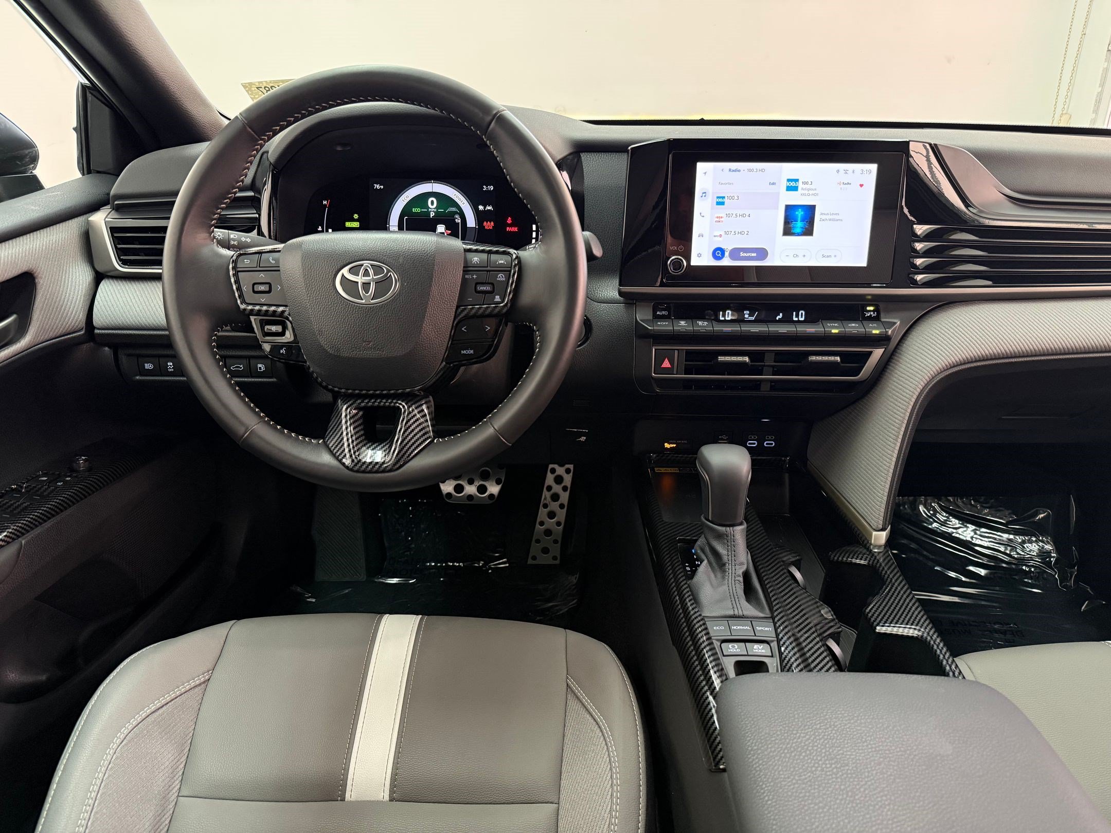 Used 2026 Toyota Camry SE w/ Convenience Package FWD image 29