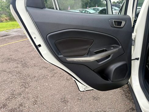 Used 2021 Ford EcoSport SE FWD image 12