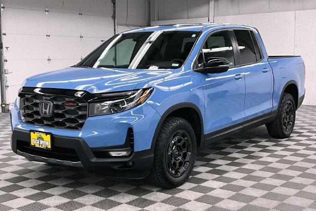 Used 2025 Honda Ridgeline TrailSport+ image 12