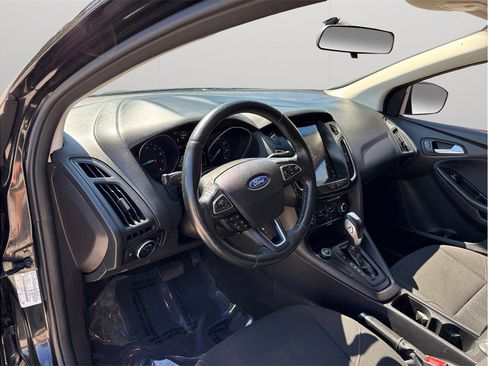 Used 2015 Ford Focus SE image 6