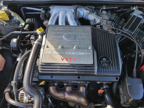 Used 2000 Toyota Avalon XLS image 27