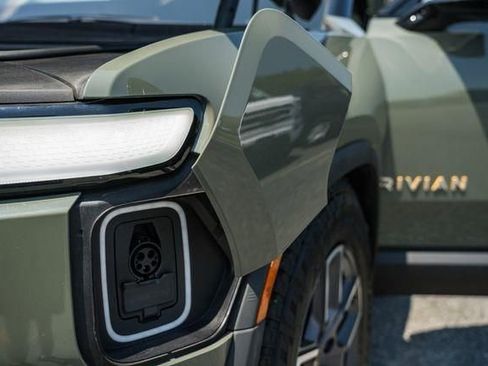 Used 2023 Rivian R1S Launch Edition image 38